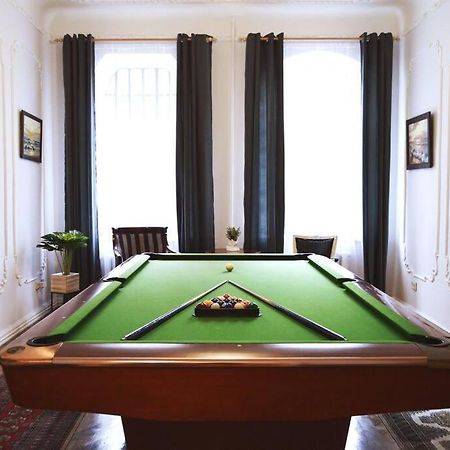 Unique Spacious Classic 3 Bedroom Midtown Apartment ! Billiard Room ! Ryga Zewnętrze zdjęcie