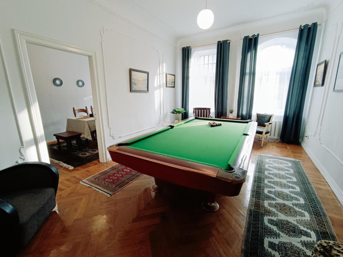 Unique Spacious Classic 3 Bedroom Midtown Apartment ! Billiard Room ! Ryga Zewnętrze zdjęcie