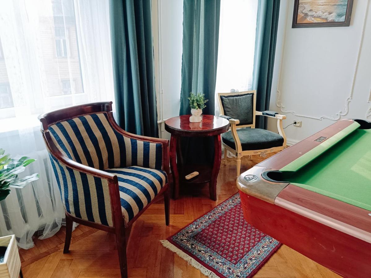 Unique Spacious Classic 3 Bedroom Midtown Apartment ! Billiard Room ! Ryga Zewnętrze zdjęcie